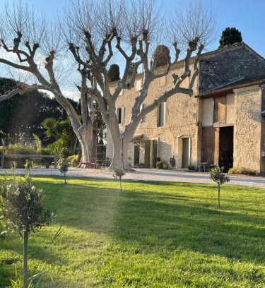 Tarascon Casa | Gîte Mas provençal