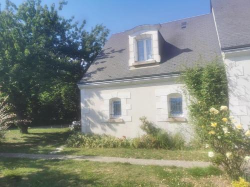 Amboise Casa | Gîte moderne à Amboise avec piscine, jardin et wifi - FR-1-381-626
