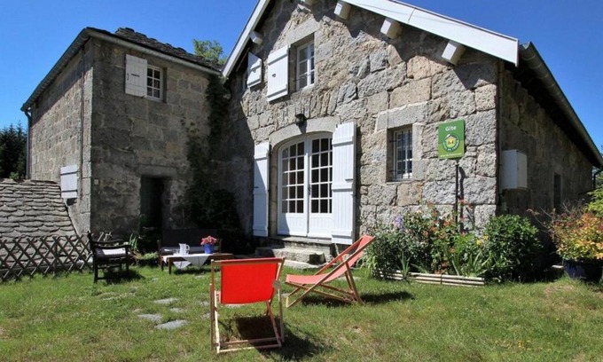 Le Chambon-sur-Lignon Casa | Gîte Nature au Chambon-sur-Lignon: Terrasse, Wifi, Proche Activités et Commerces - FR-1-582-137