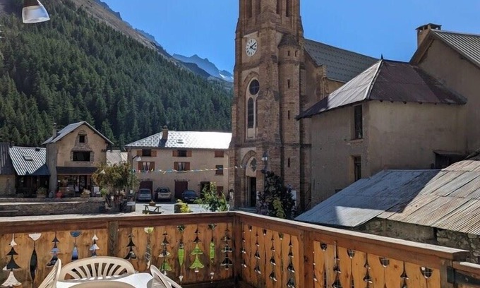 Villar-d'Arene Apartamento | Gîte Neige Cordier - Villar d'Arène center, 2 bedrooms and large terrace