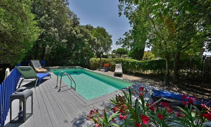 Lussan Apartamento | Gîte Pina - Gîte avec piscine partagée