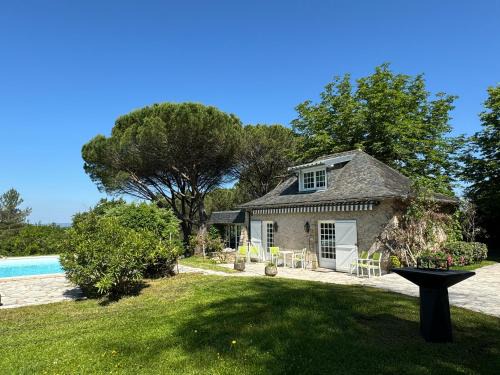 Brive-la-Gaillarde Casa | Gîte Pool house dans le domaine de Mary
