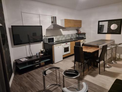Bellac Apartamento | Gîte pour professionnels en déplacement - CENTRE VILLE - Parking gratuit