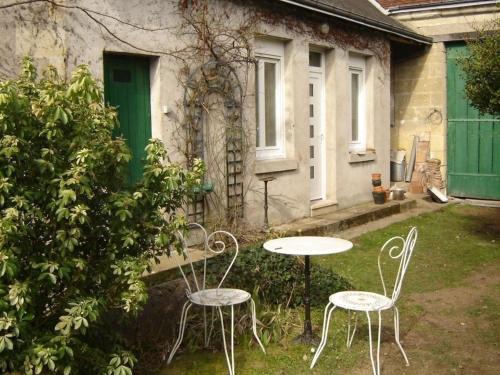 Montlouis-sur-Loire Casa | Gîte près de Tours au cœur des Châteaux de la Loire avec jardin et WIFI - FR-1-381-436