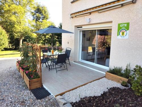 La Versanne Casa | Gîte rénové avec Wi-Fi, jardin et animaux acceptés à La Versanne - FR-1-496-369
