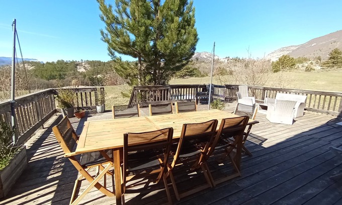 Entrepierres Otro | Gîte Spacieux en Pleine Nature Tout Confort en Provence