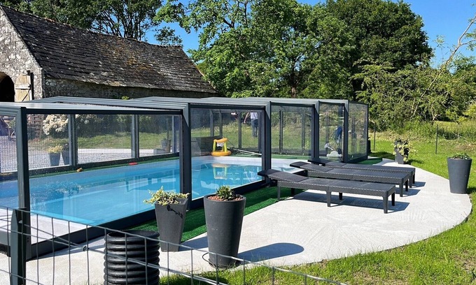 Ploerdut Casa | Gîtes Guebernez La Chaumière 6/Pers Heated indoor pool typical house