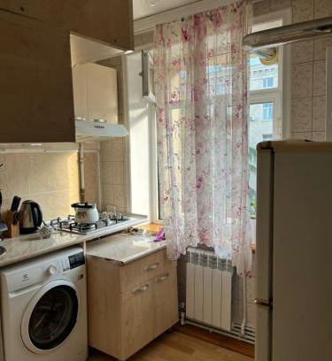Ganja Apartamento | Gəncədə 2 otaqlı təmirli və əşyalı mənzil