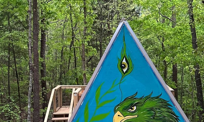 Talladega Cabina | G-4 Glamp in Bohamia - 268 acre forest retreat