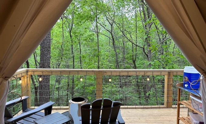 Talladega Cabina | G-6 Glamp in Bohamia - 268 acre forest retreat