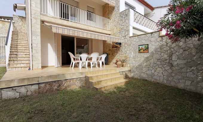 Palamos Chalet De Esquí | G2CAV-COMODA CASA A 100 M DE LA PLAYA DELA FOSCA - 6/8 PERS.-