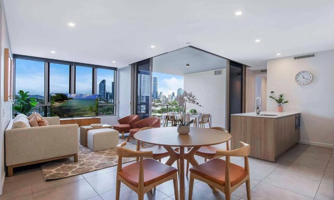 East Brisbane Apartamento | Gabba Oasis:Luxury 3BRM Apt Pool