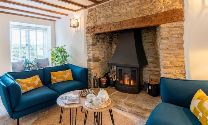 Meysey Hampton Cabaña | Gable Cottage - Dog Friendly, Meysey Hampton near Cirencester