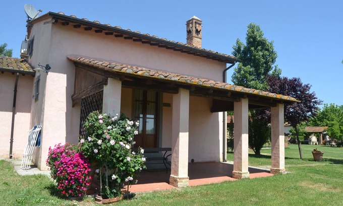 Cortona Casa | Amplia casa de vacaciones en el complejo turístico "Gabolandia", Cortona