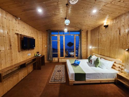 Matiana Casa | Gadegal Homestay Narkanda - Rooms & Pahadi Café