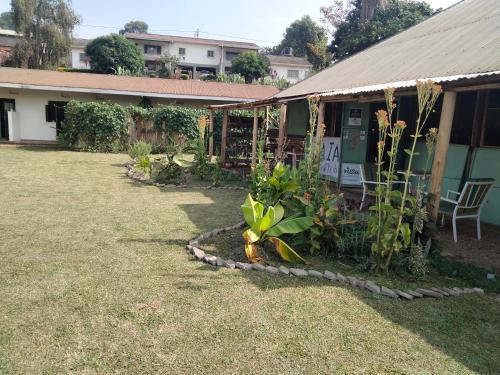 Fort Portal Cama Y Desayuno | Gaia Eco Hub BnB