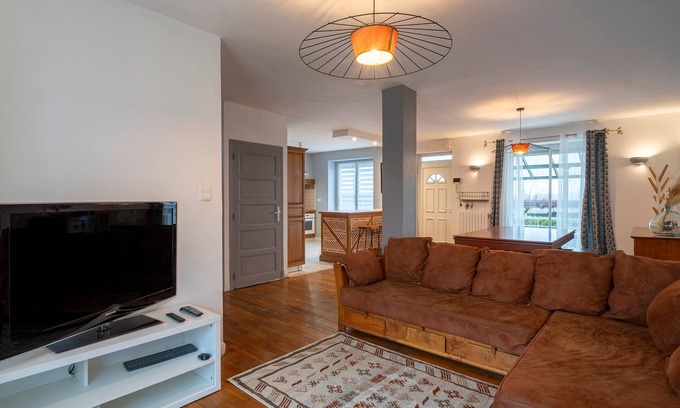 Brive-la-Gaillarde Casa | Gaillarde - Maison pour 8 avec grand jardin