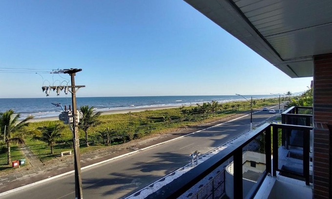 Matinhos Apartamento | Gaivotas · Para você, toda a comodidade da beira da praia.
