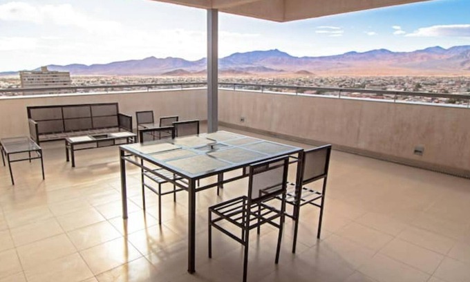 Calama Casa | Galáctico con Vista al Desierto