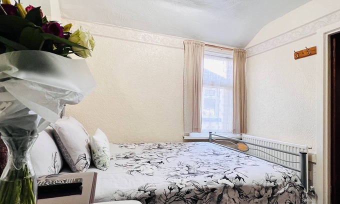 Blackpool Town Center Hotel | Galaxy Hotel