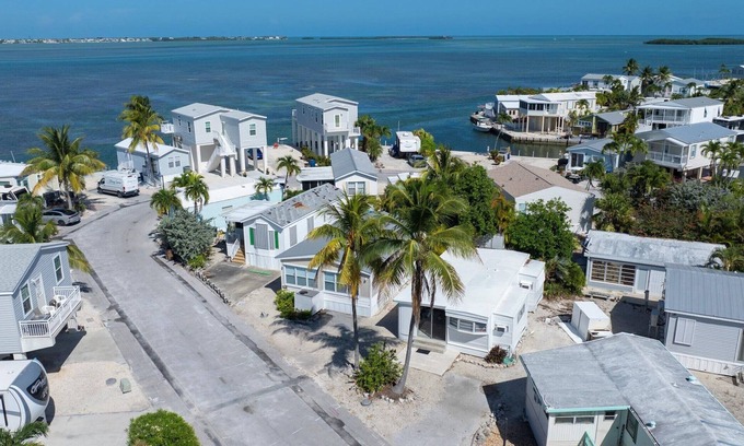 Cudjoe Key Casa | Galleon Getaway #533- Oceanfront Community