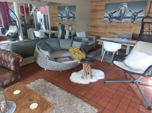 Port Elizabeth Central Villa | Gallery Guesthouse (La Sky Villa)