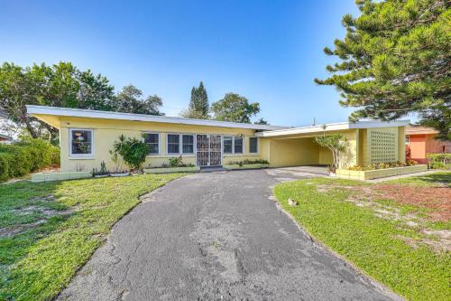Miami Gardens Casa | Game Day Made Easy Home 3 Mi to Hard Rock Stadium