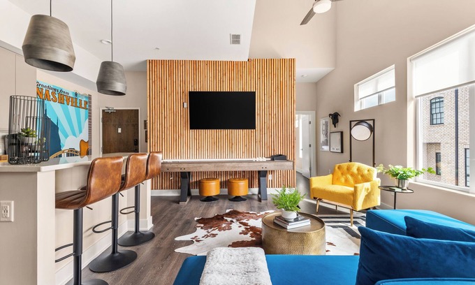 West End Apartamento | Game Night Getaway - Minutes to DT FREE Parking