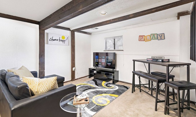 Bethel Casa | Game Room; 20 Minutes from all of Kansas City
