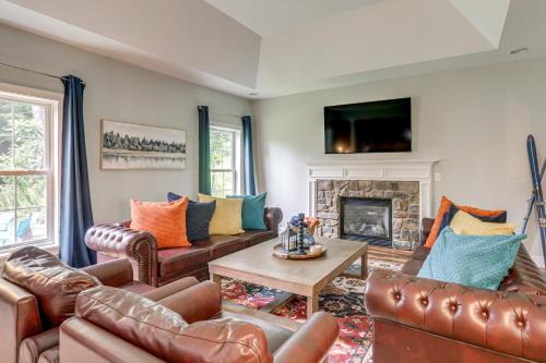 Collins Center Casa | Game Room and Hot Tub Big Fun in Ellicottville