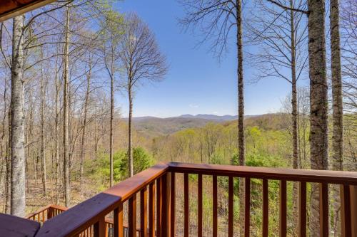 Banner Elk Casa | Game Room and Mtn Views Banner Elk Cabin