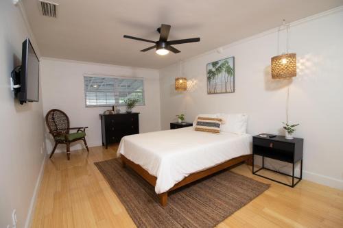 North Beach Casa | Game Room, near Navy Base, Hannah Park and Beach!