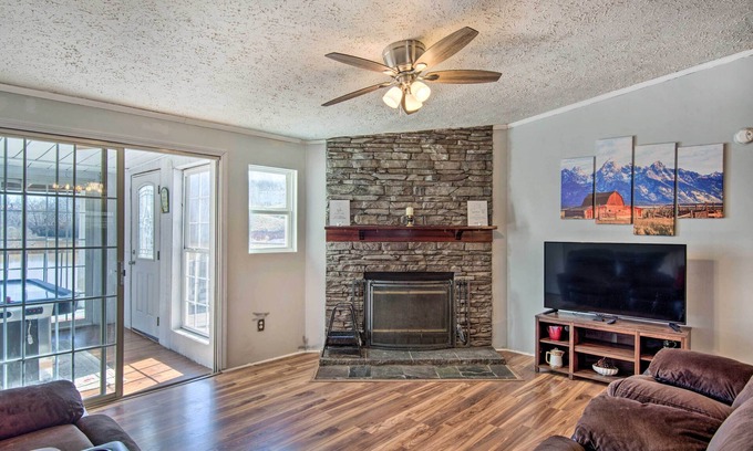 Shelby Casa | Game Room & Views: Lakefront Shelby Home!