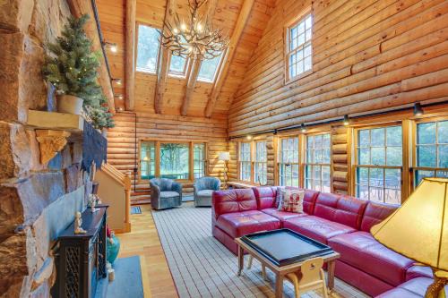 Accord Casa | Game Room with Speakeasy Saloon Accord Retreat