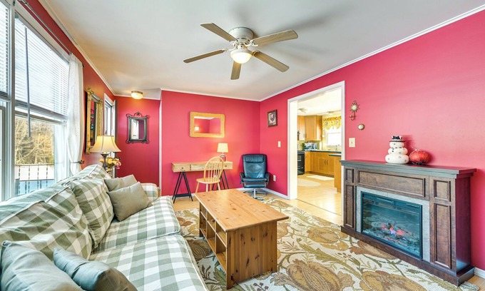 North Creek Cabaña | Game Room & Yard: Charming North Creek Home!