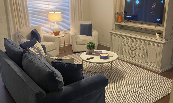 Auburn Condominio | Gameday Condo 2 miles from Campus!