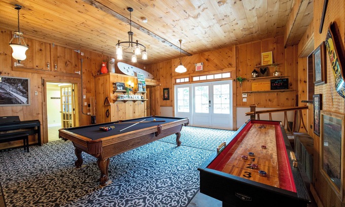 Jacksonville Casa | GAMERS HAVEN, River Wine Inn!