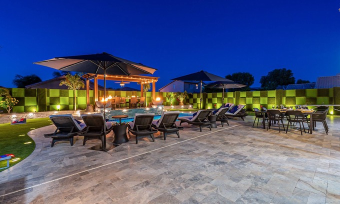 Mission Monterey Casa | Gangster 7BR/4 bath Home w/250k yard /Heated Pool/ Arcade/ & Game Room-SC