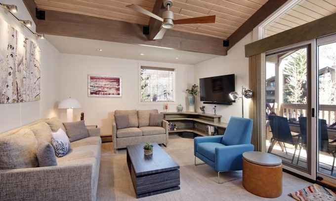 Aspen Casa | Gant Unit K301, A resort condo w/fireplace, upgraded kitchen, A/C, views from every room