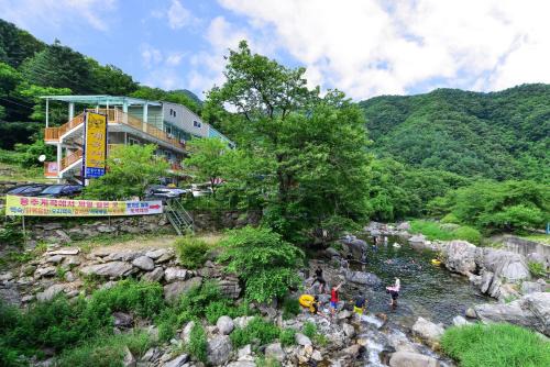 Gapyeong Casa | Gapyeong Yongchu Valley Travel Pension