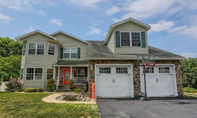 Harrisburg - Hershey Apartamento | Garage 1 bedroom charming apt w/ free parking