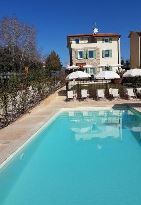 Colà Di Lazise Cama Y Desayuno | GARDAWORLD