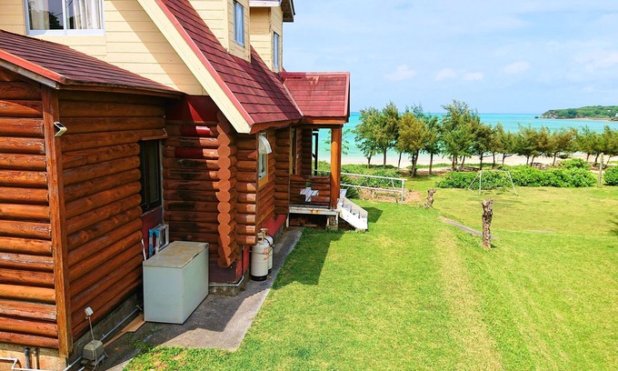 Shinzato Cabaña | Garden Beach House