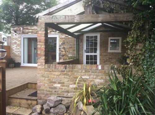 Bushey Apartamento | Garden bungalow - separate entrance