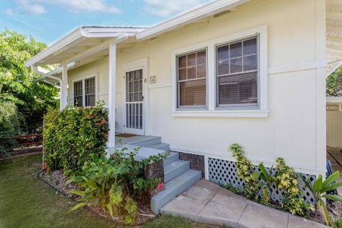 Diamond Head - Kapahulu - St. Louis Casa | Garden Cottage Unit A