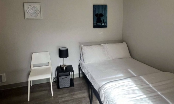 Wallingford Apartamento | Garden Dahlia Studio in Wallingford - 97 Walkscore