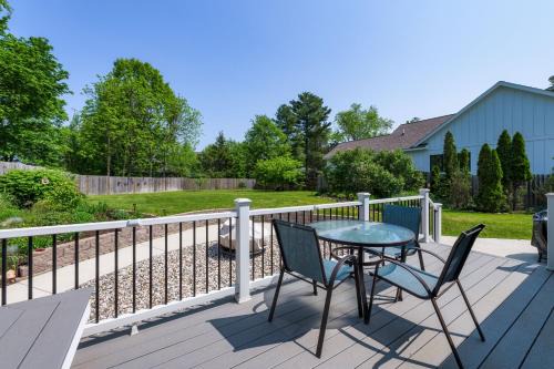 Douglas Casa | Garden Getaway - Walking Distance to downtown Douglas - Cute Home!