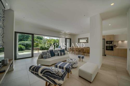 Pointe aux Canonniers Apartamento | Garden level apartment, beach 8min walk