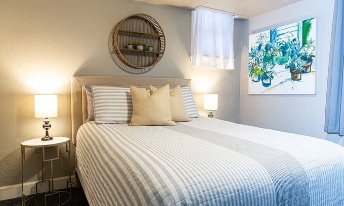 Old Town West Apartamento | Garden Level Apt Mtn Ave - 8 min walk to Old Town!
