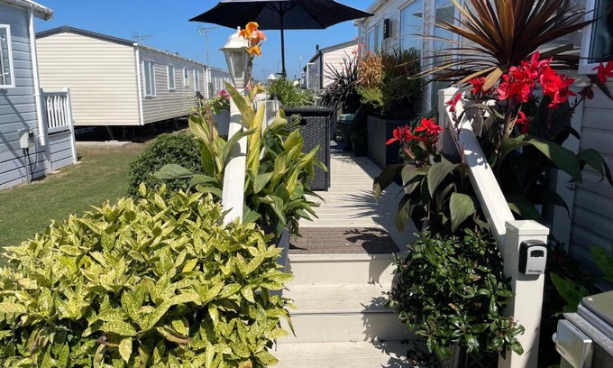 Swalecliffe Otro | Garden Lodge